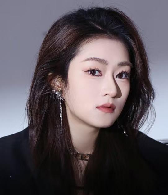 2138CC太阳集团教师—— 周庆奕